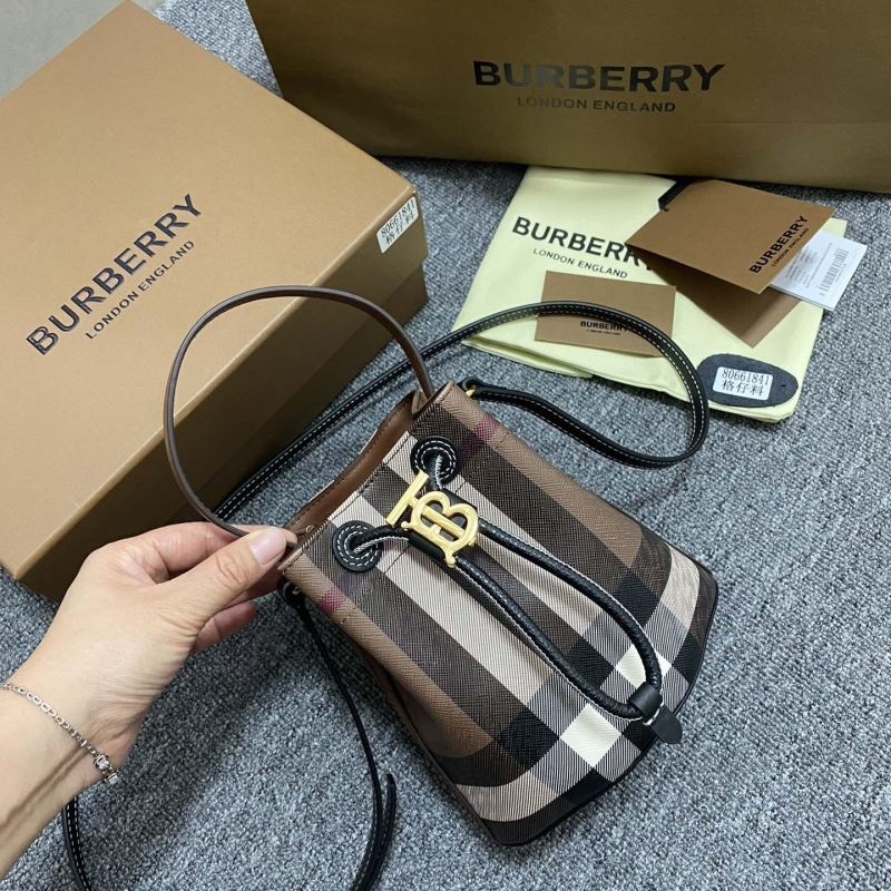 Bv*b*rry bucket bags
